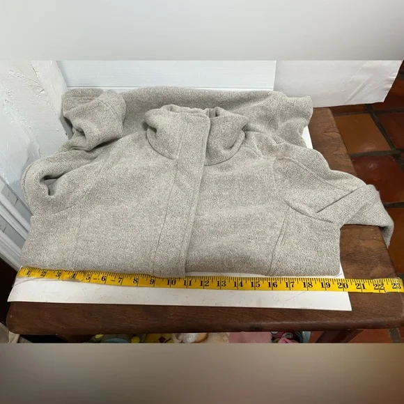 KUHL sweater cream color hint of gray size M Y2K - Picture 6 of 8